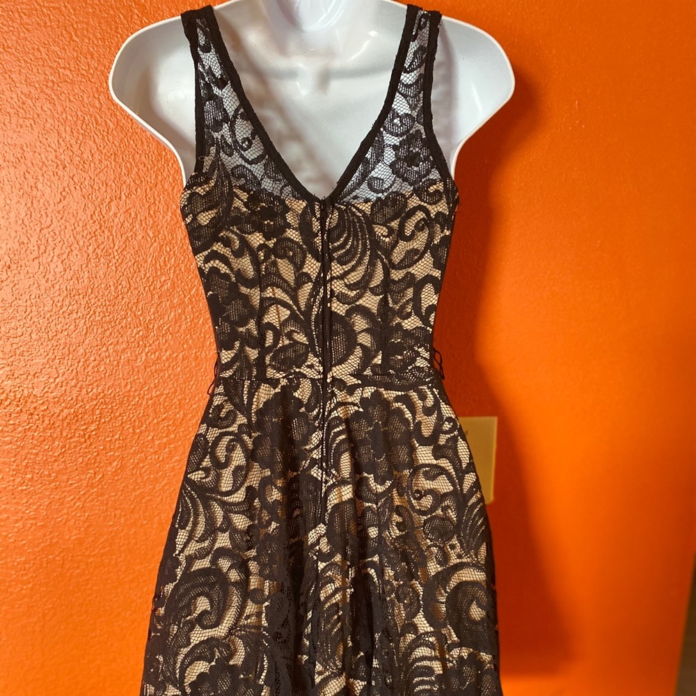 Dress - Picture 2 of 2